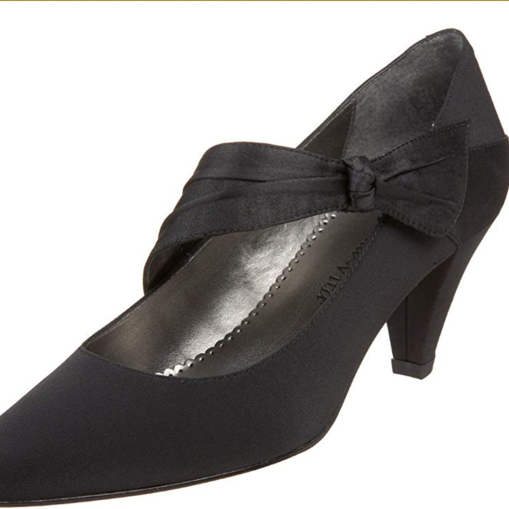 Bella Vita Women's Waltz Mary Jane Pump Peau Satin